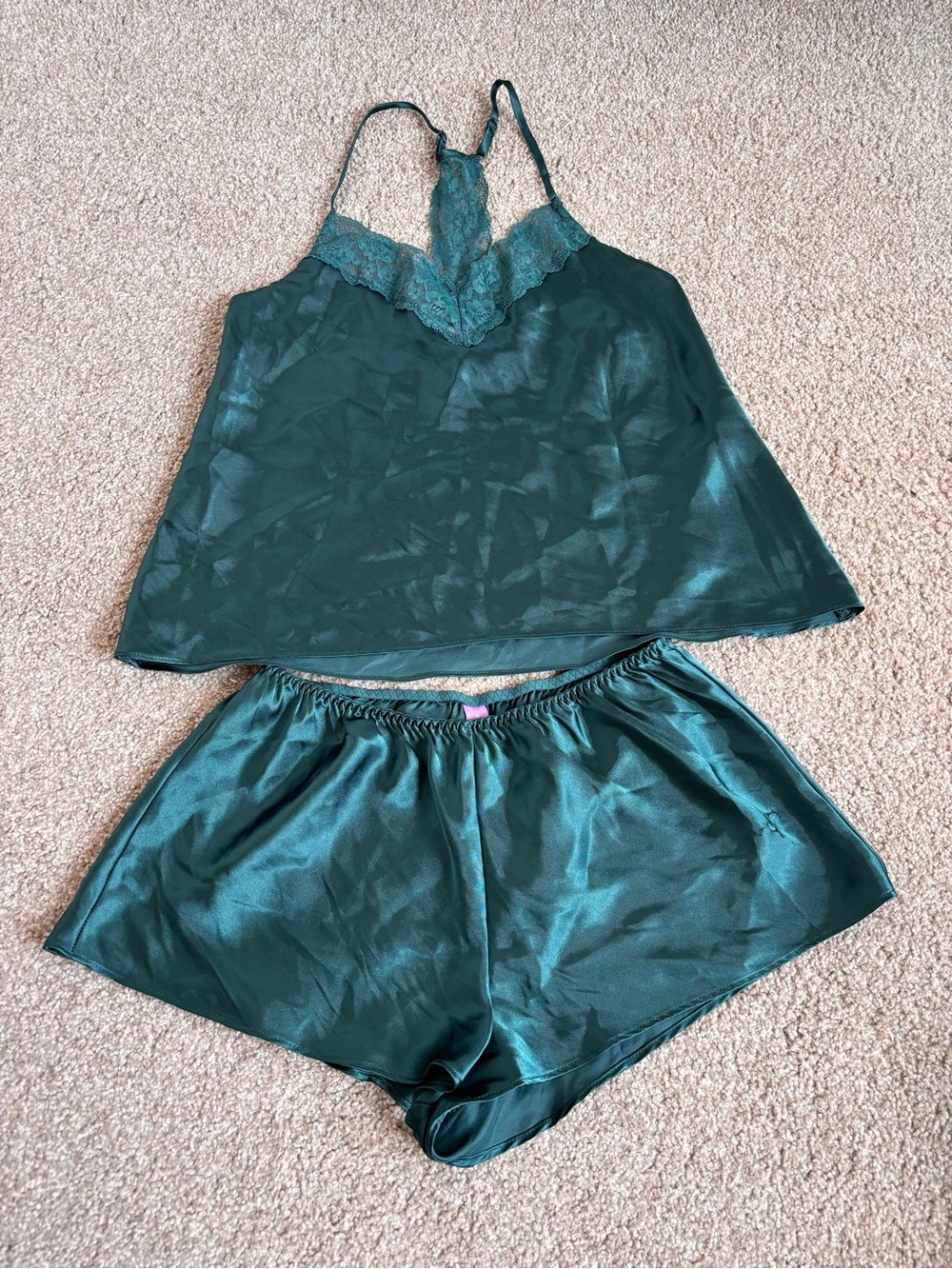 Lilac & London Silky Green Pajama Set